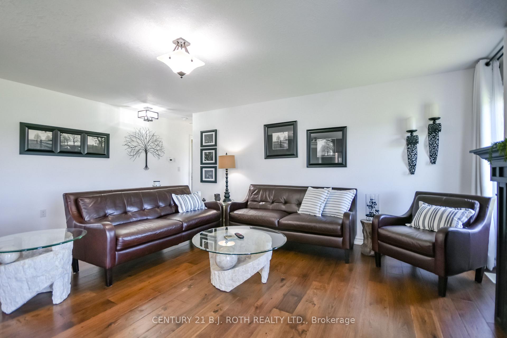 Photo 12 of 20 Keyzer Drive, Oro-Medonte, Warminster — HOMEH