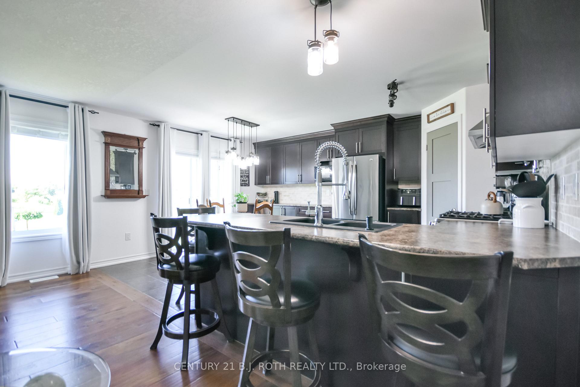 Photo 16 of 20 Keyzer Drive, Oro-Medonte, Warminster — HOMEH