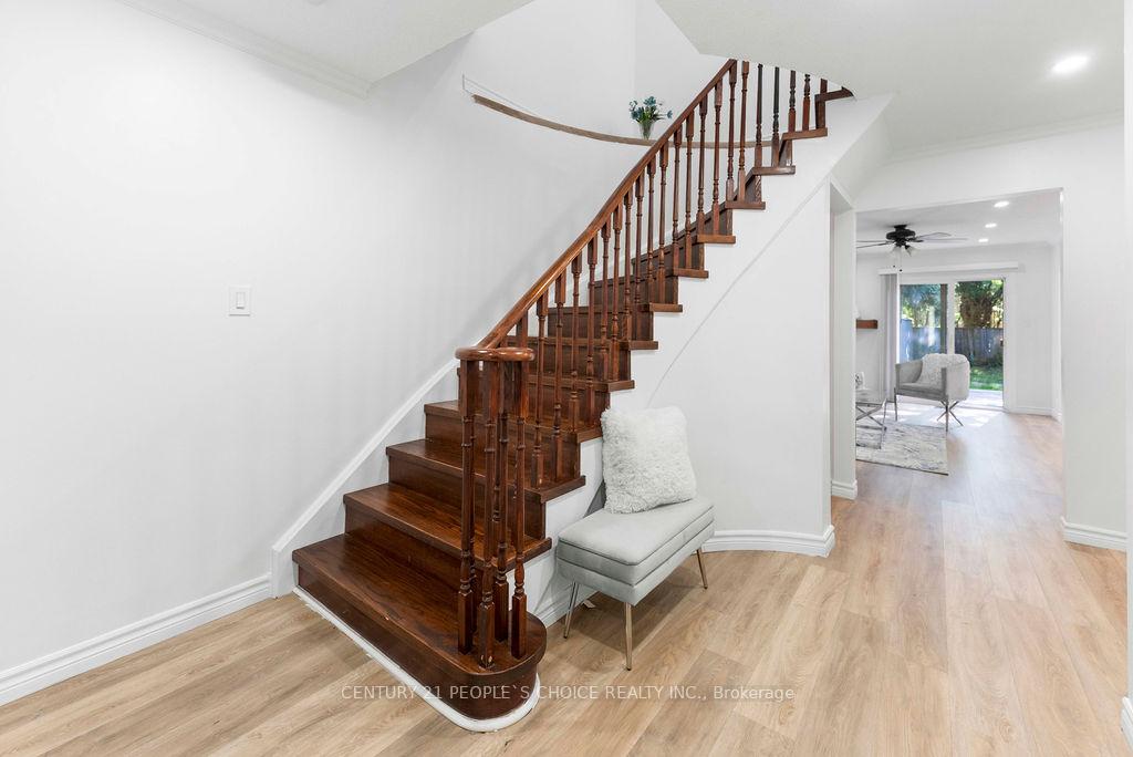 Photo 4 of 4053 Trapper Crescent, Mississauga, Erin Mills — HOMEH