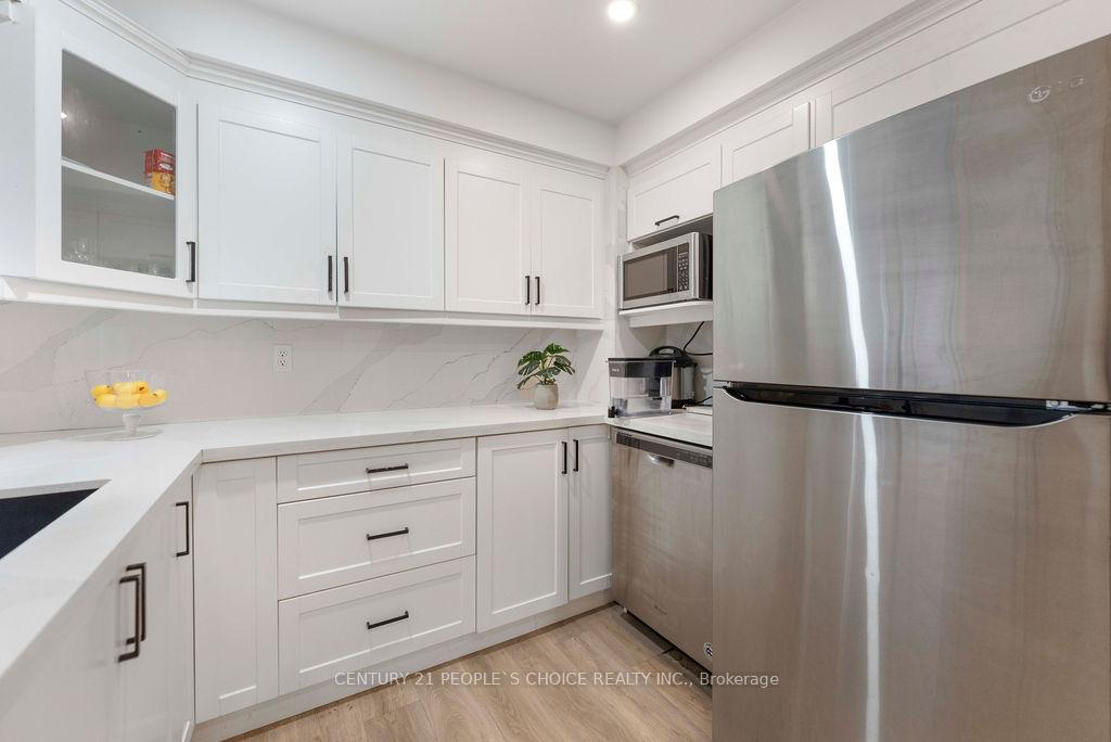 Photo 8 of 4053 Trapper Crescent, Mississauga, Erin Mills — HOMEH