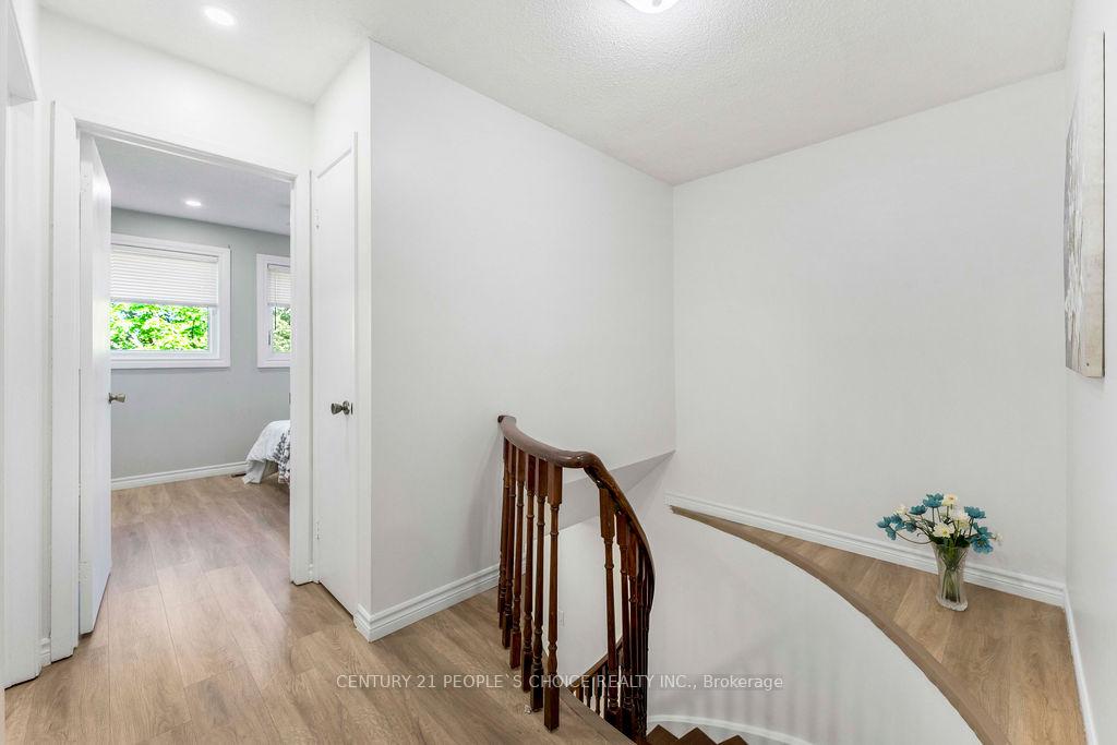 Photo 16 of 4053 Trapper Crescent, Mississauga, Erin Mills — HOMEH