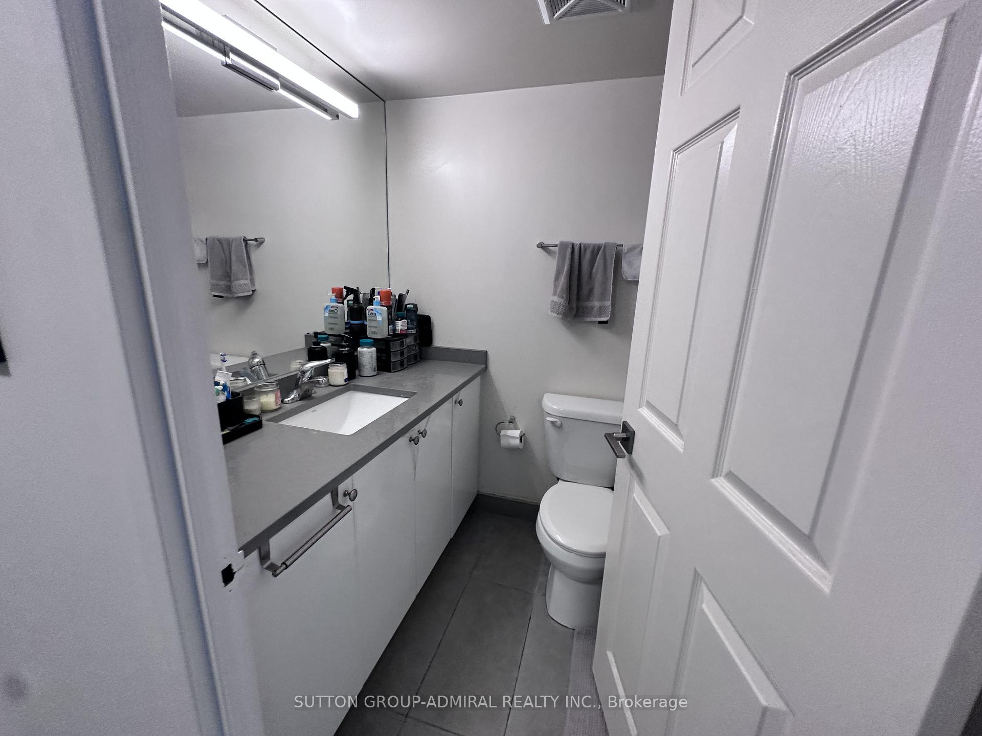 Photo 4 of Unit 2902, 736 Bay Street, Toronto, Bay Street Corridor — HOMEH
