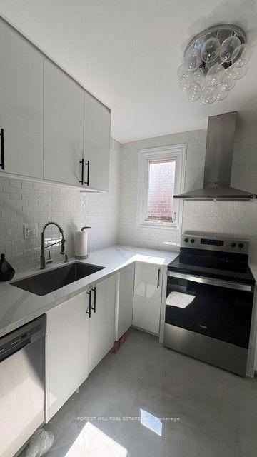 Photo 13 of Unit Upper, 370 Spadina Road, Toronto, Forest Hill South — HOMEH
