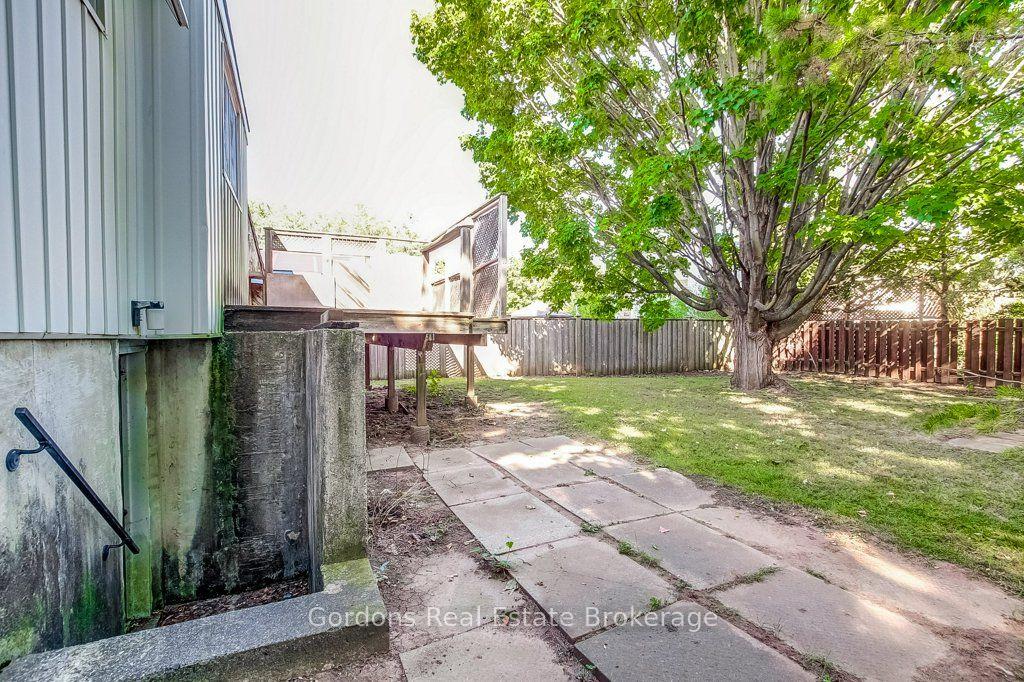 Photo 6 of 772 Greg Drive, Burlington, Shoreacres — HOMEH