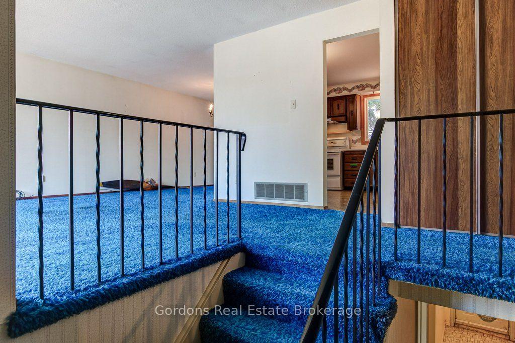 Photo 13 of 772 Greg Drive, Burlington, Shoreacres — HOMEH