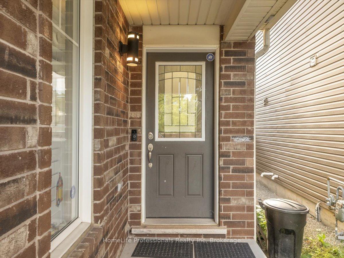 Photo 10 of 95 Emick Drive, Hamilton, Meadowlands — HOMEH