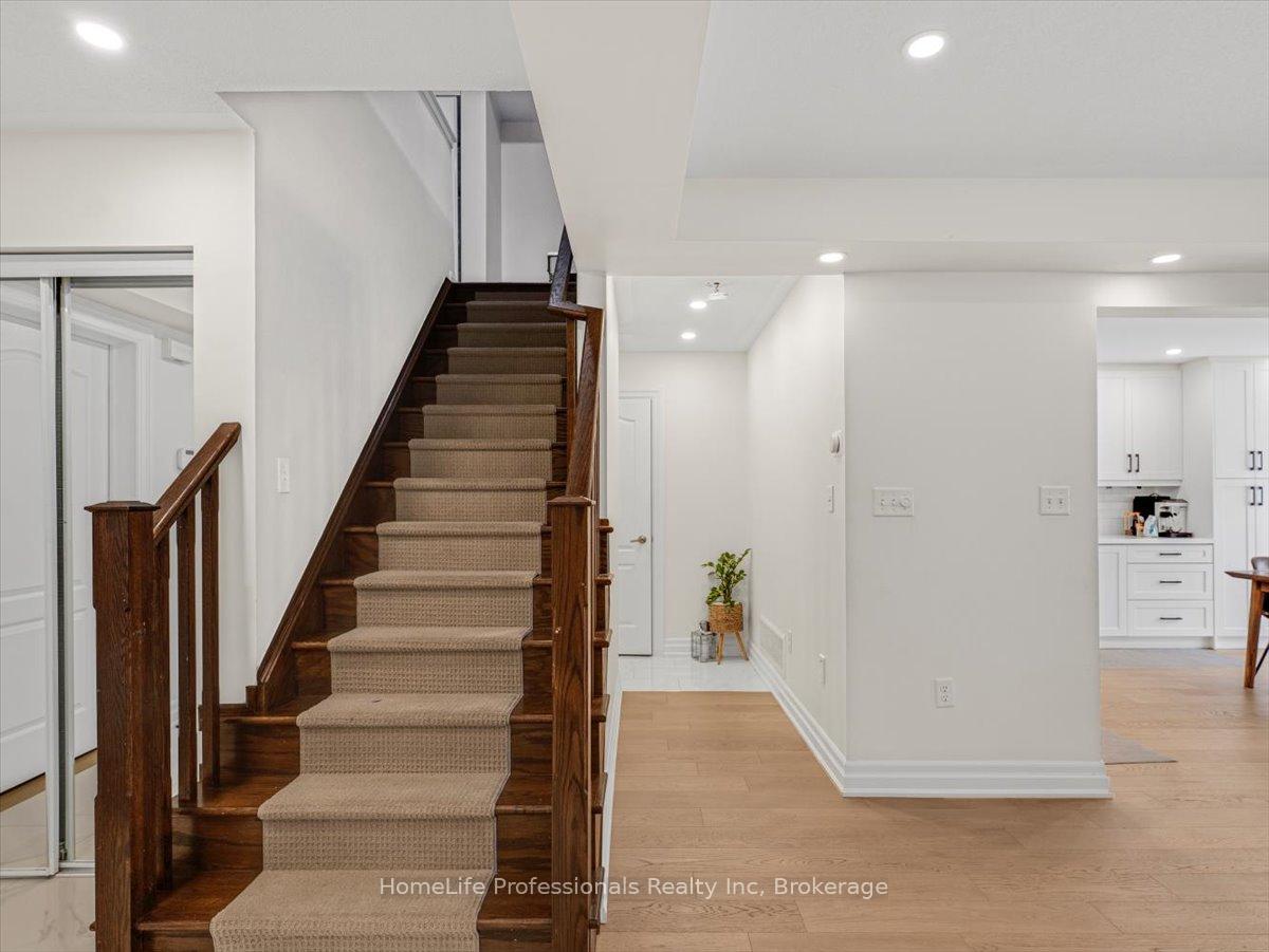 Photo 12 of 95 Emick Drive, Hamilton, Meadowlands — HOMEH