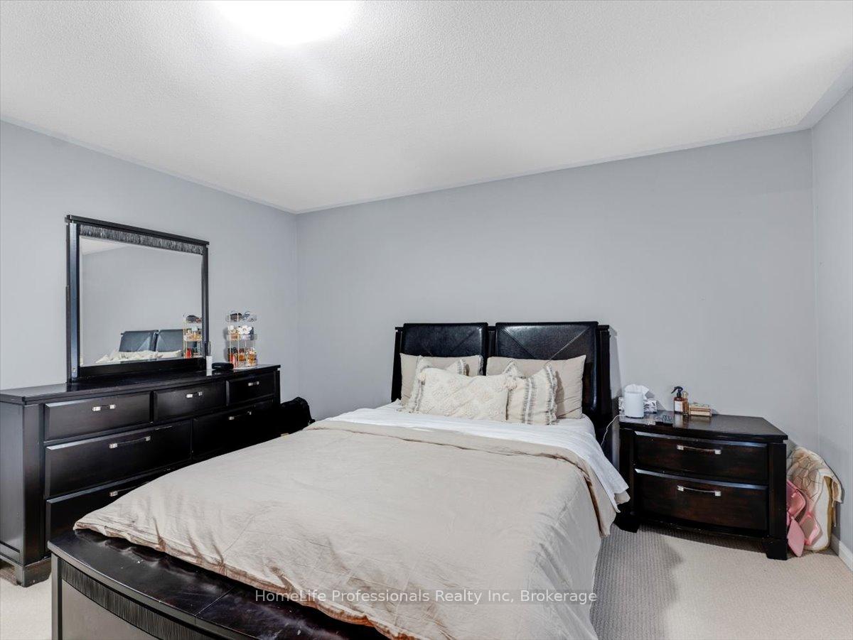 Photo 32 of 95 Emick Drive, Hamilton, Meadowlands — HOMEH