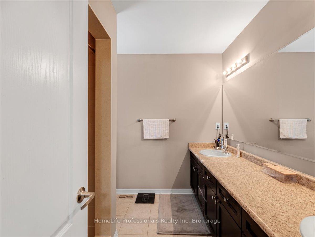 Photo 33 of 95 Emick Drive, Hamilton, Meadowlands — HOMEH