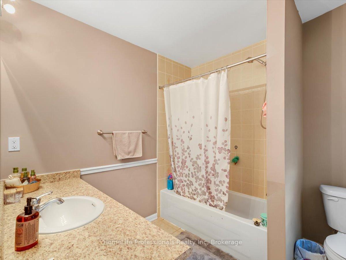 Photo 37 of 95 Emick Drive, Hamilton, Meadowlands — HOMEH