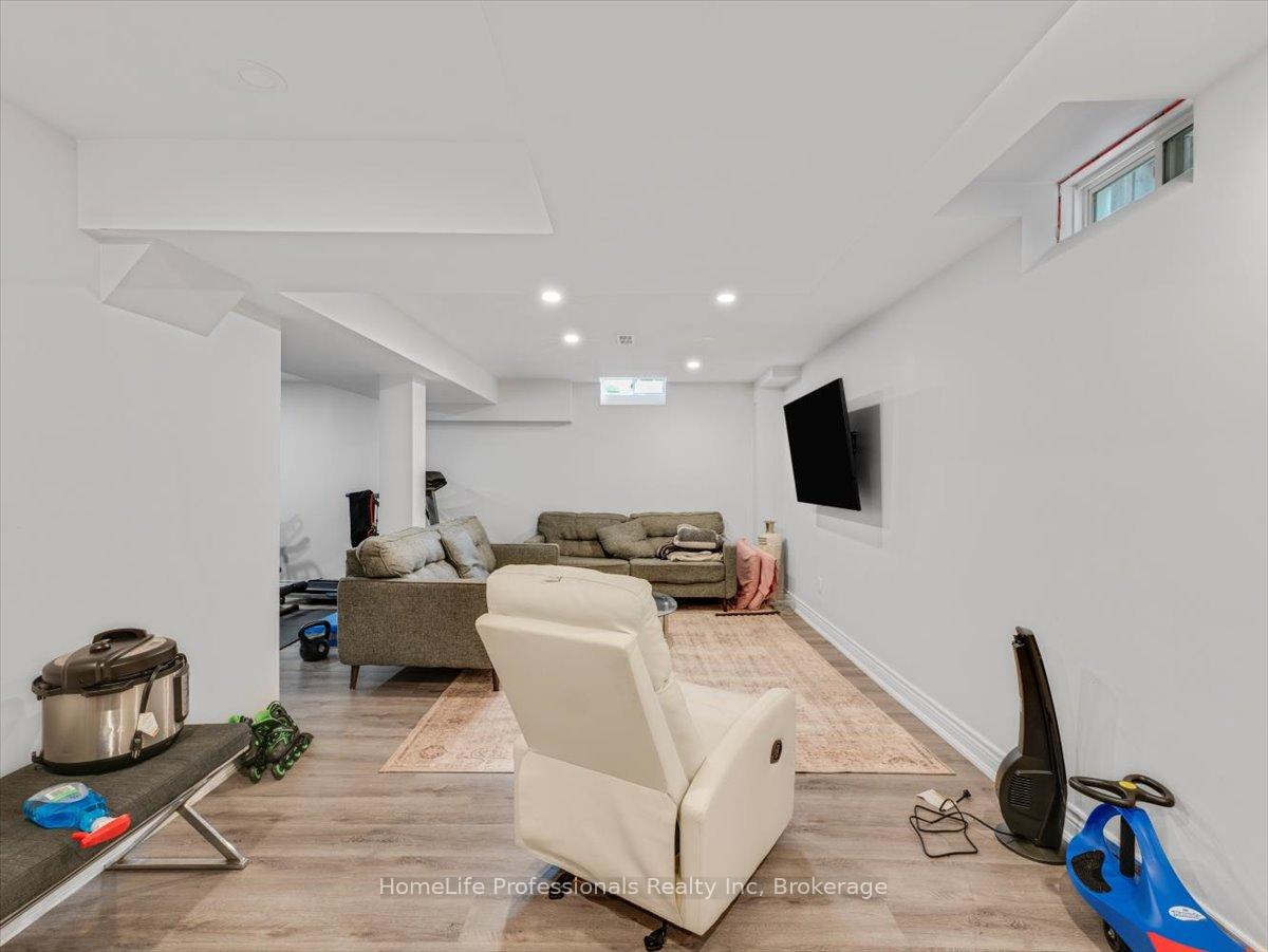 Photo 41 of 95 Emick Drive, Hamilton, Meadowlands — HOMEH