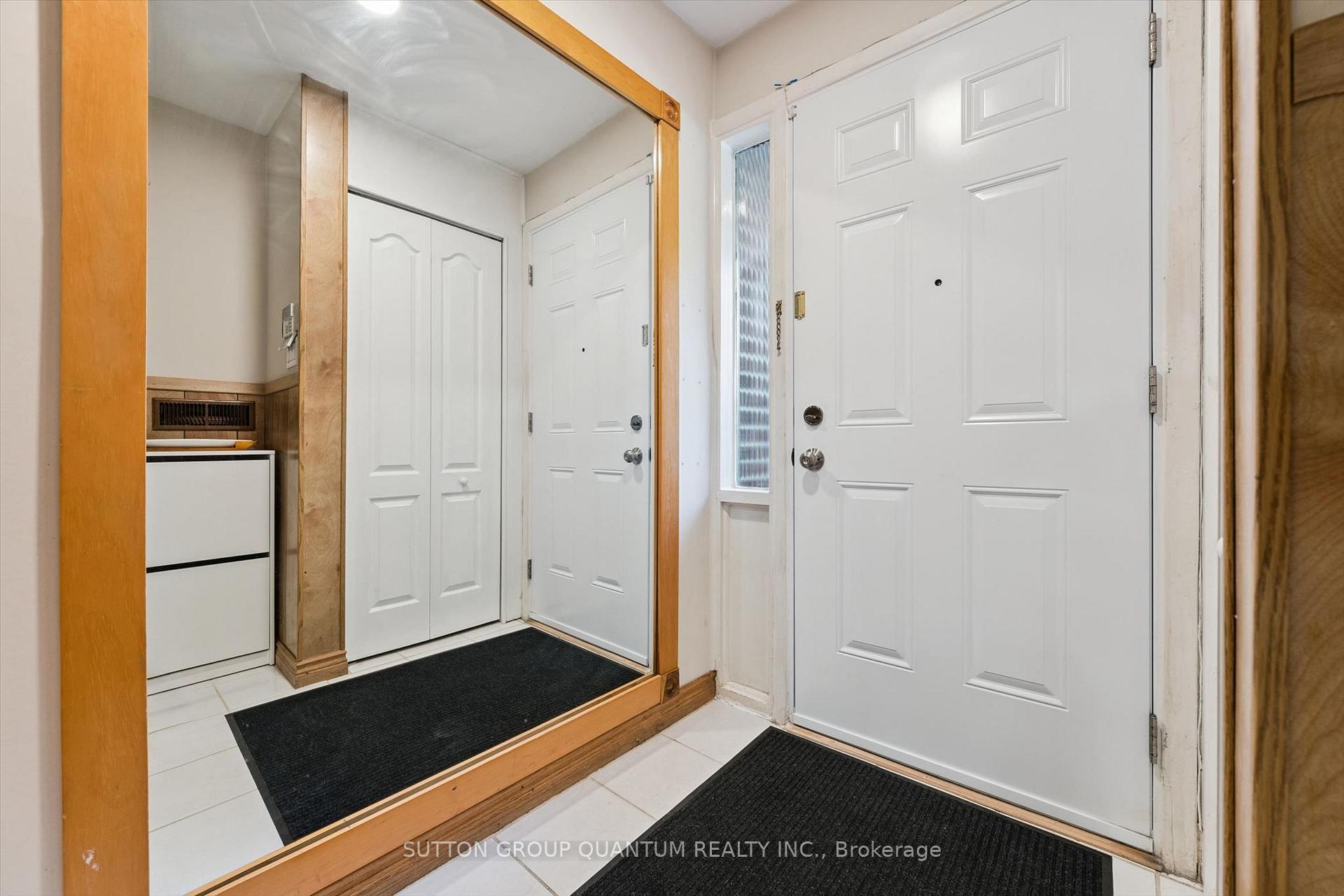 Photo 2 of Unit 32, 13 Burnt Meadoway, North York, Hillcrest Village — HOMEH