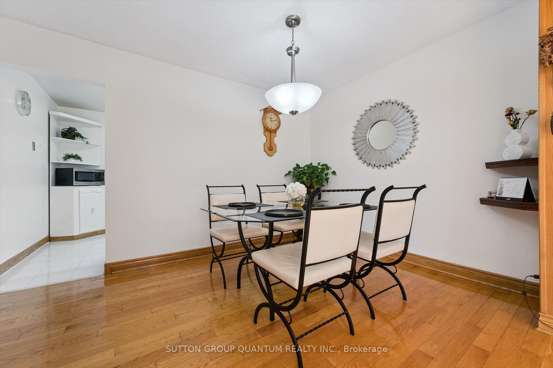 Photo 6 of Unit 32, 13 Burnt Meadoway, North York, Hillcrest Village — HOMEH