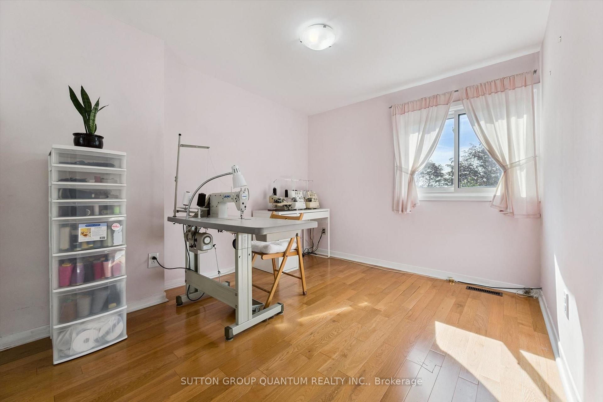 Photo 16 of Unit 32, 13 Burnt Meadoway, North York, Hillcrest Village — HOMEH