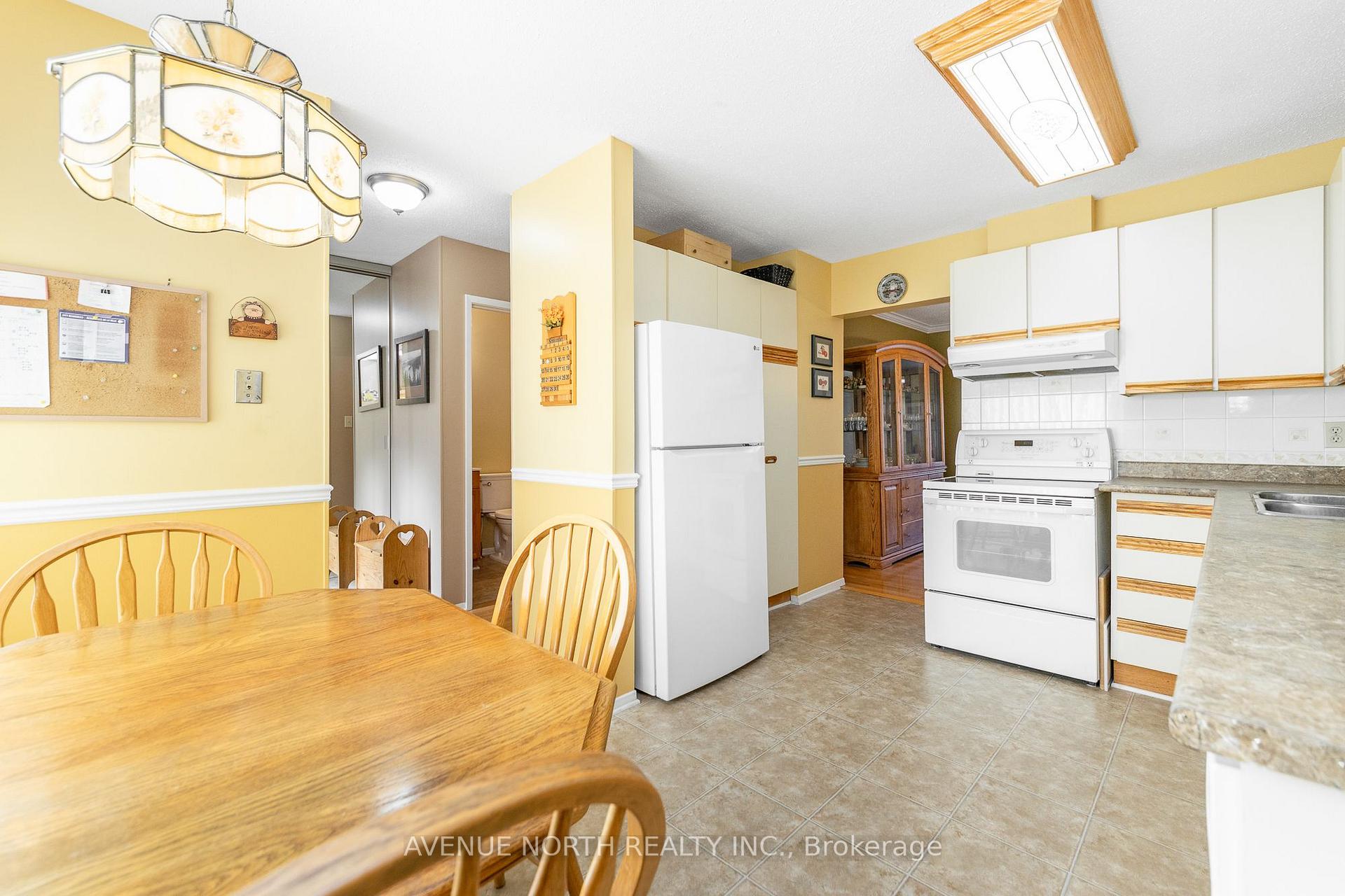 Photo 5 of Unit 239, 2270 Cotters Crescent, Ottawa, Windsor Park Village — HOMEH
