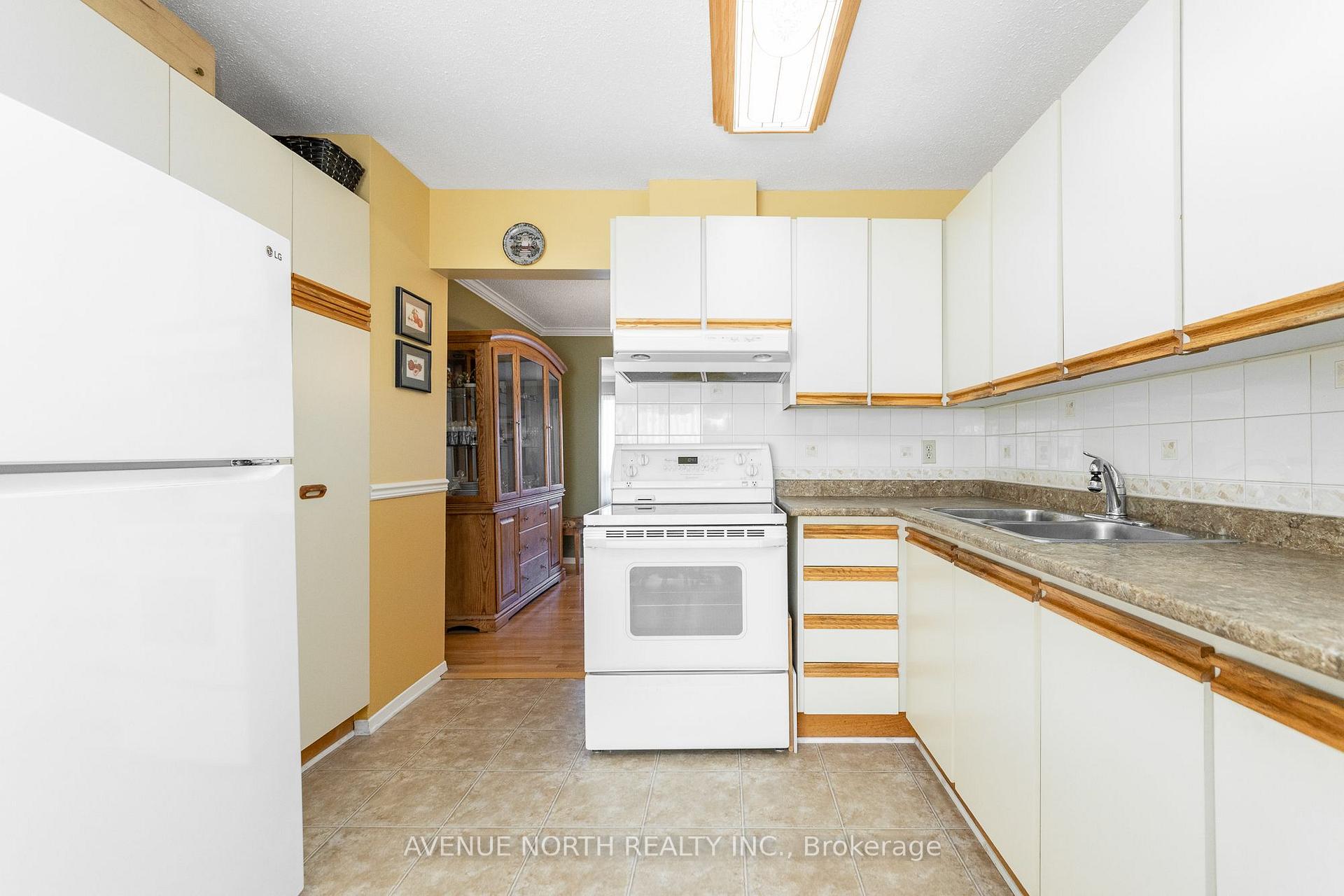 Photo 6 of Unit 239, 2270 Cotters Crescent, Ottawa, Windsor Park Village — HOMEH