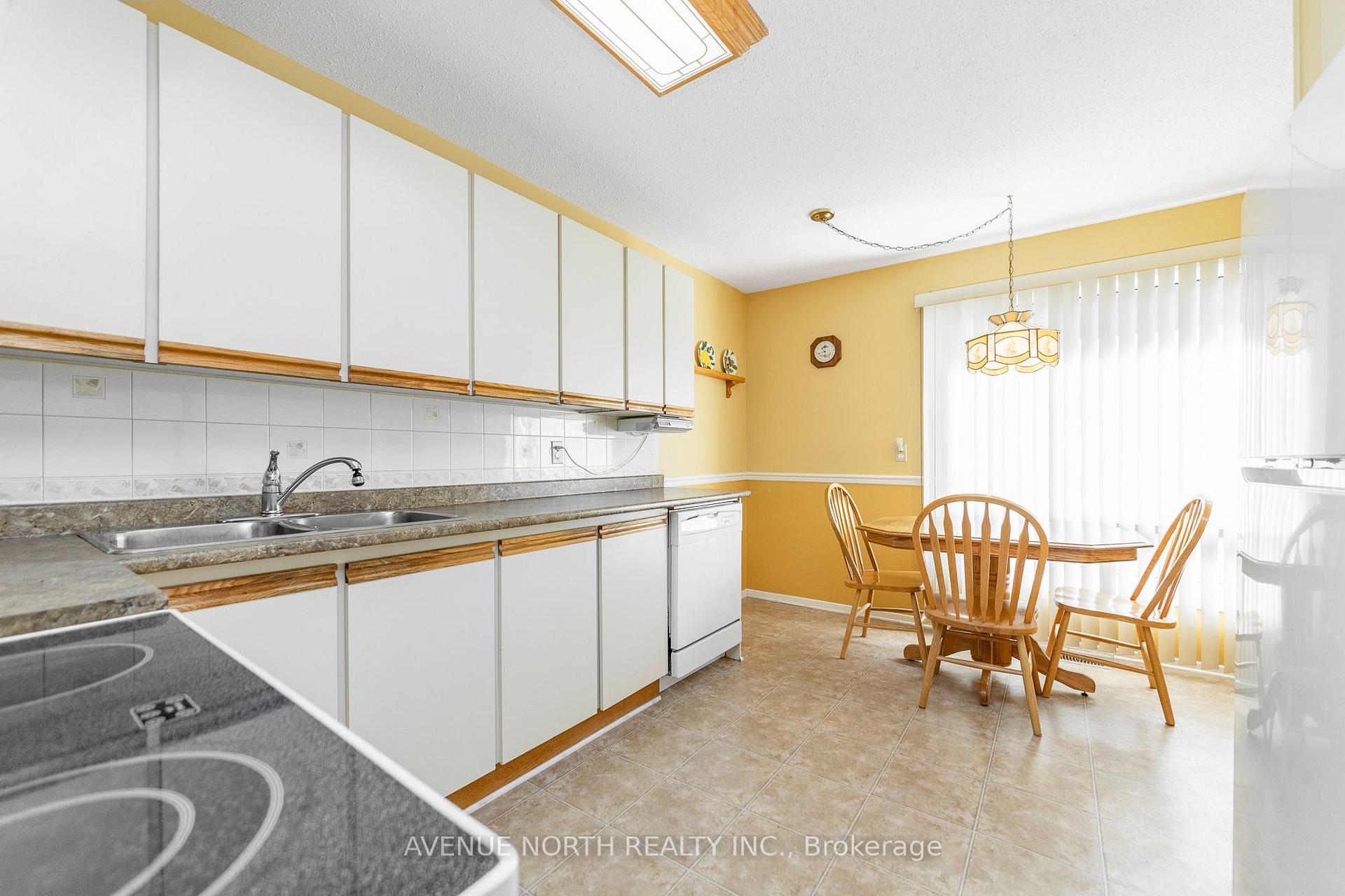 Photo 8 of Unit 239, 2270 Cotters Crescent, Ottawa, Windsor Park Village — HOMEH