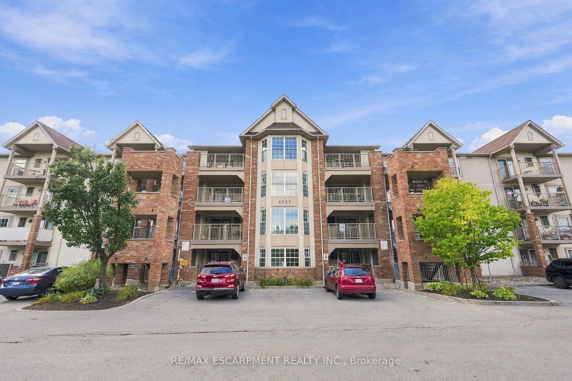 Photo 2 of Unit 310, 4025 Kilmer Drive, Burlington, Tansley — HOMEH
