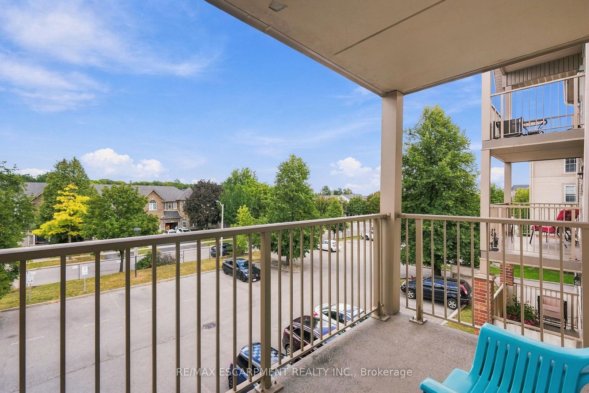 Photo 37 of Unit 310, 4025 Kilmer Drive, Burlington, Tansley — HOMEH