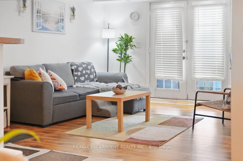Photo 8 of Unit 310, 4025 Kilmer Drive, Burlington, Tansley — HOMEH