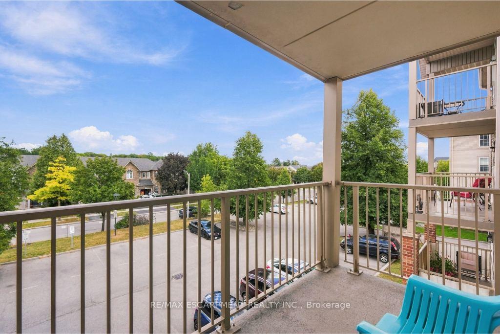 Photo 42 of Unit 310, 4025 Kilmer Drive, Burlington, Tansley — HOMEH
