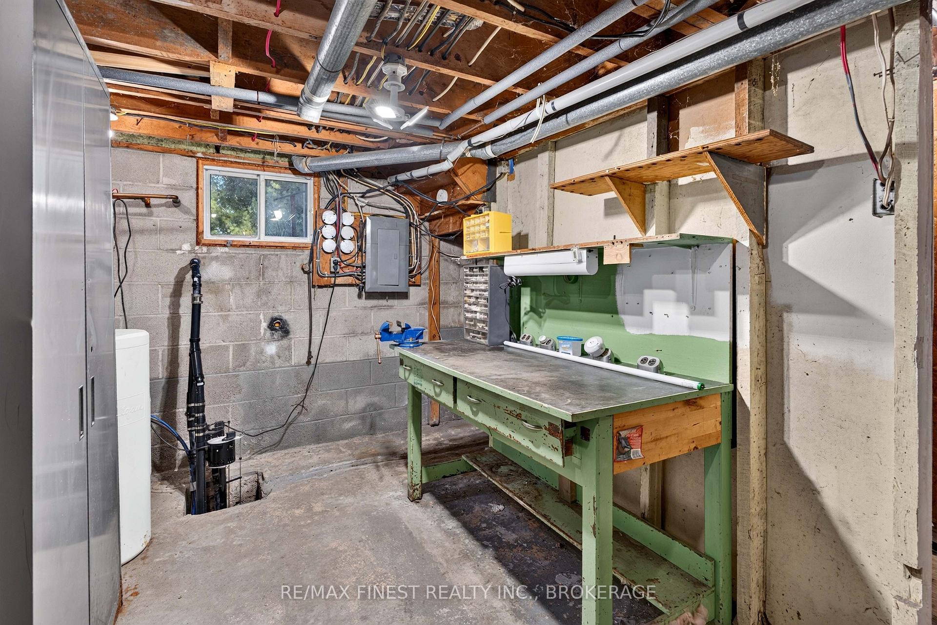 Photo 22 of 1045 Middle Road, Kingston, Kingston Mills — HOMEH
