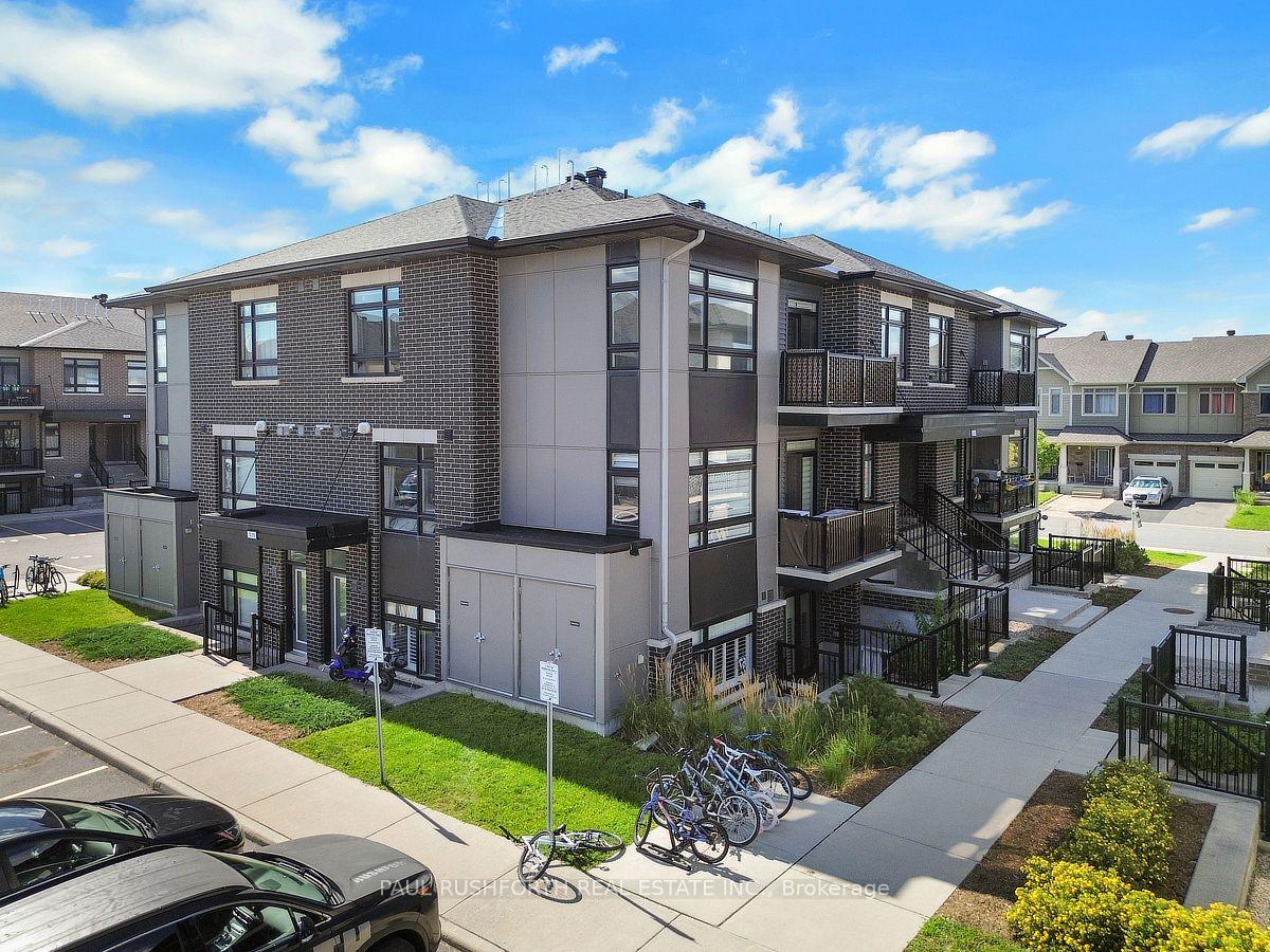 Photo 1 of Unit J, 310 Tulum Crescent, Ottawa, Kanata - Emerald Meadows/Trailwest — HOMEH