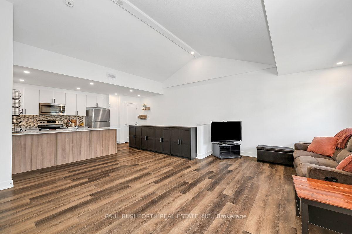 Photo 7 of Unit J, 310 Tulum Crescent, Ottawa, Kanata - Emerald Meadows/Trailwest — HOMEH