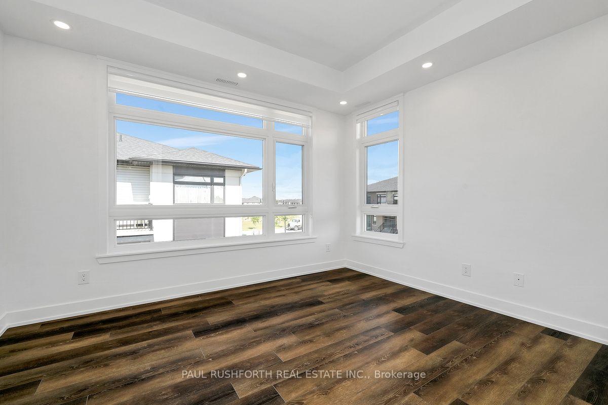 Photo 17 of Unit J, 310 Tulum Crescent, Ottawa, Kanata - Emerald Meadows/Trailwest — HOMEH