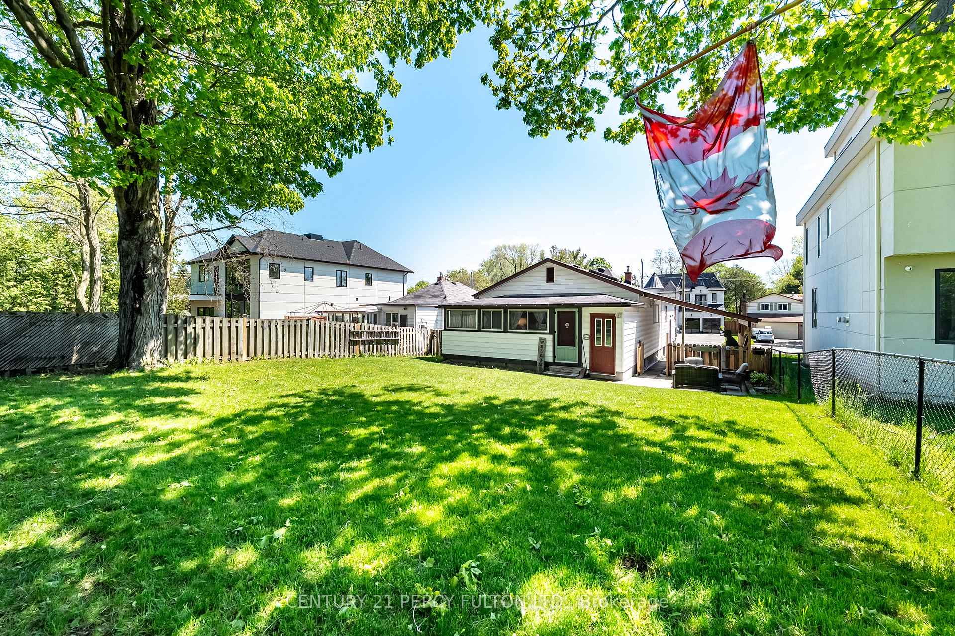 Photo 2 of 1986 Guild Road, Pickering, Village East — HOMEH