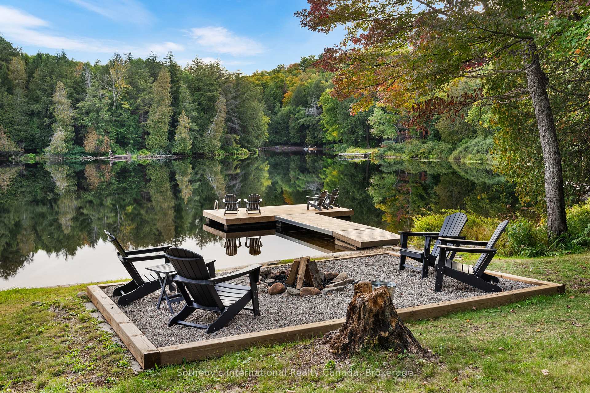 Photo 2 of 1054 Keysbury Drive, Algonquin Highlands, McClintock — HOMEH