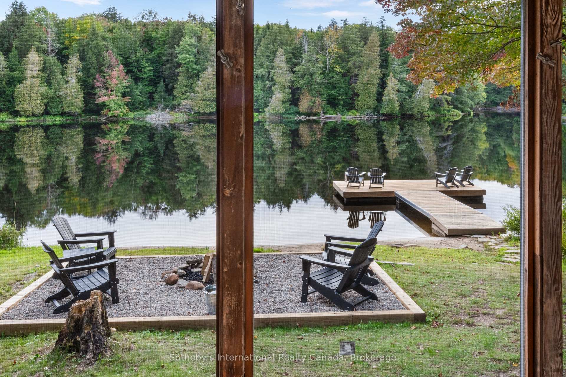 Photo 15 of 1054 Keysbury Drive, Algonquin Highlands, McClintock — HOMEH