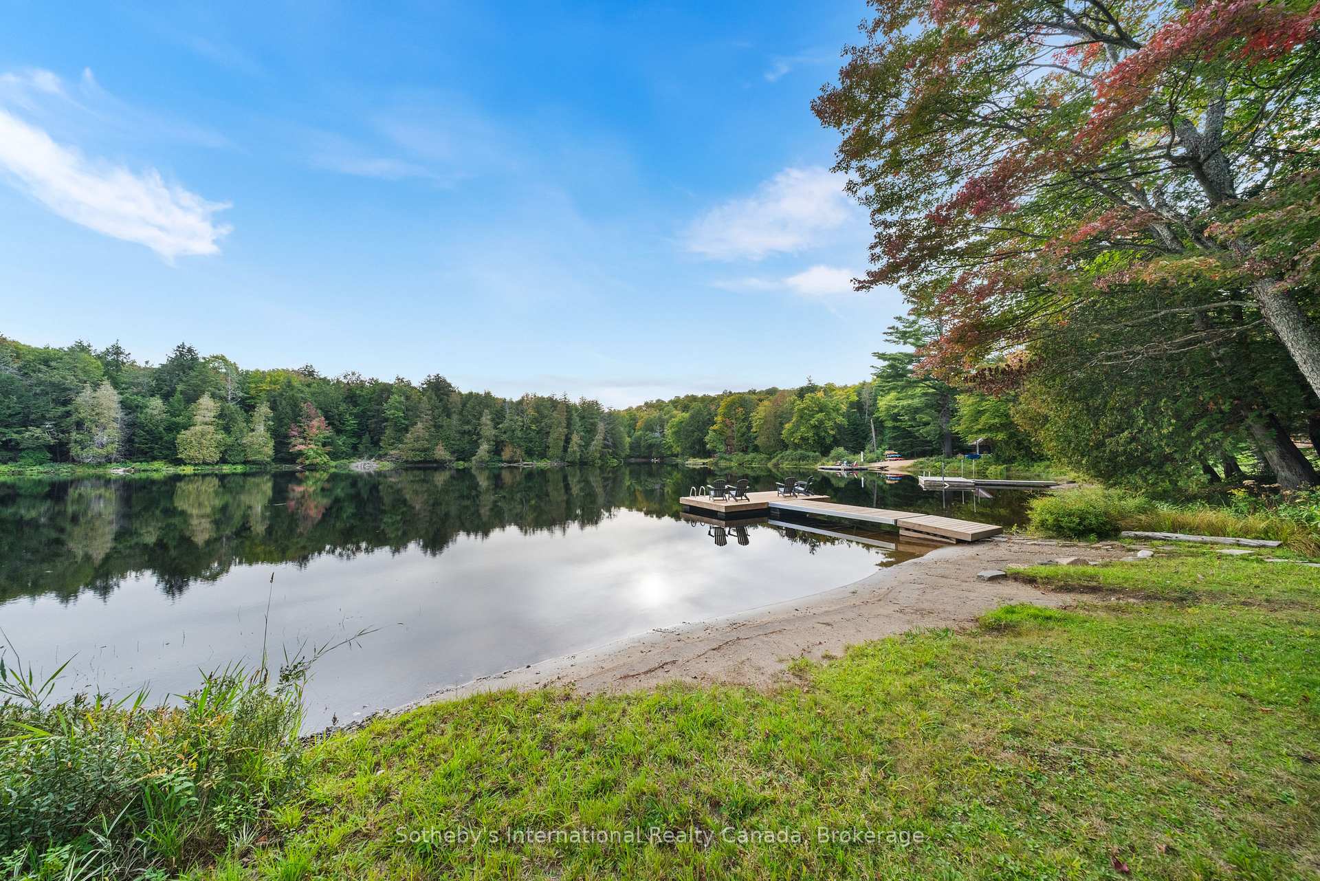 Photo 4 of 1054 Keysbury Drive, Algonquin Highlands, McClintock — HOMEH