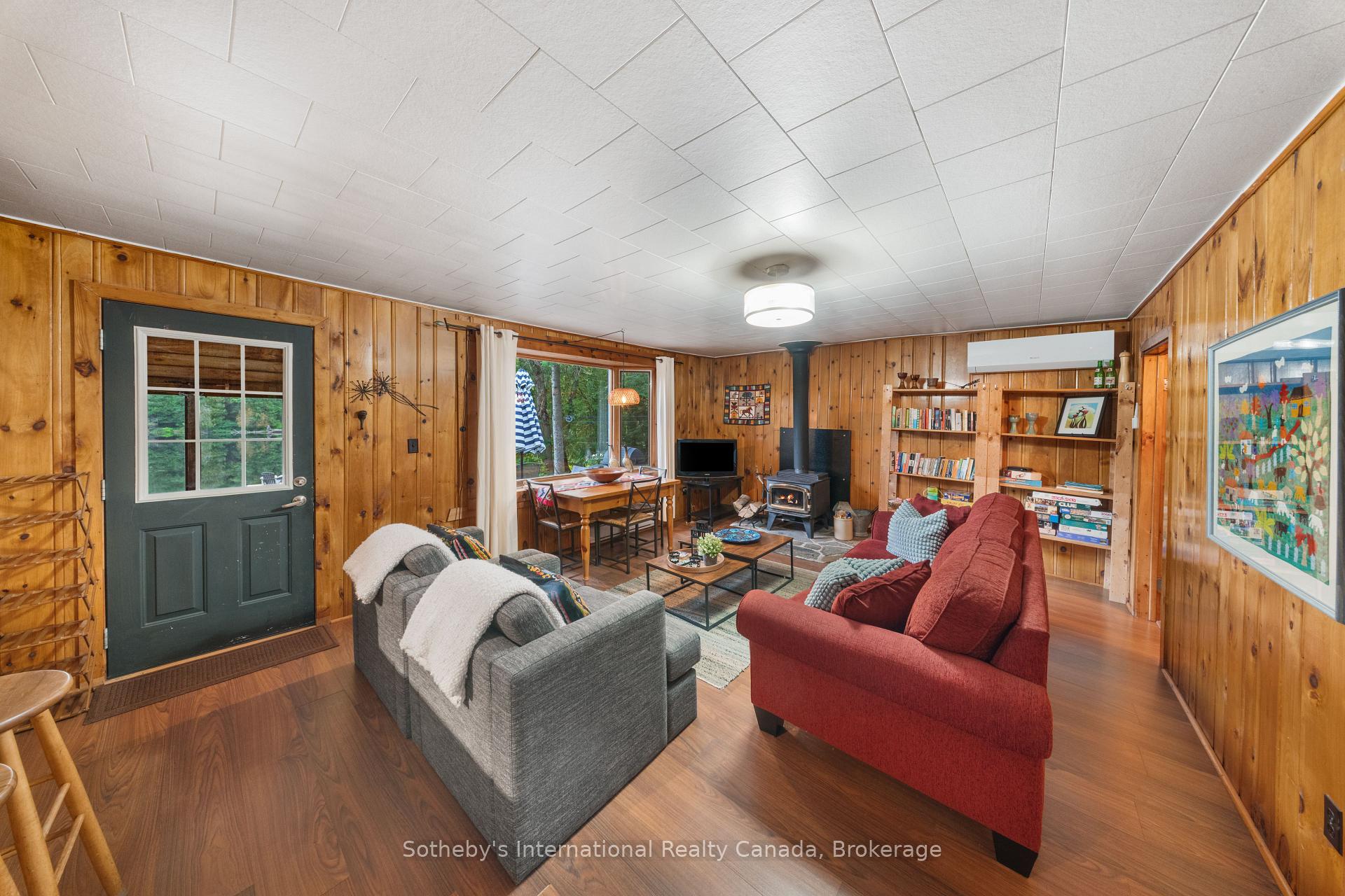 Photo 23 of 1054 Keysbury Drive, Algonquin Highlands, McClintock — HOMEH