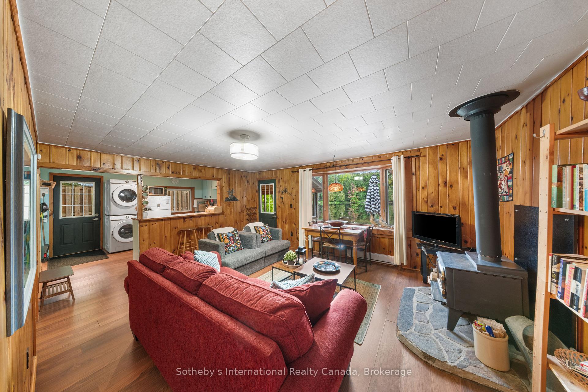Photo 25 of 1054 Keysbury Drive, Algonquin Highlands, McClintock — HOMEH