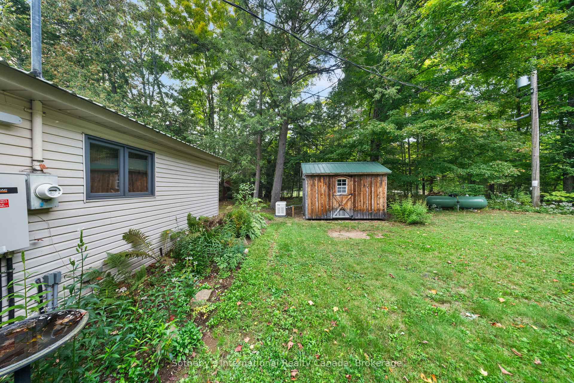 Photo 38 of 1054 Keysbury Drive, Algonquin Highlands, McClintock — HOMEH