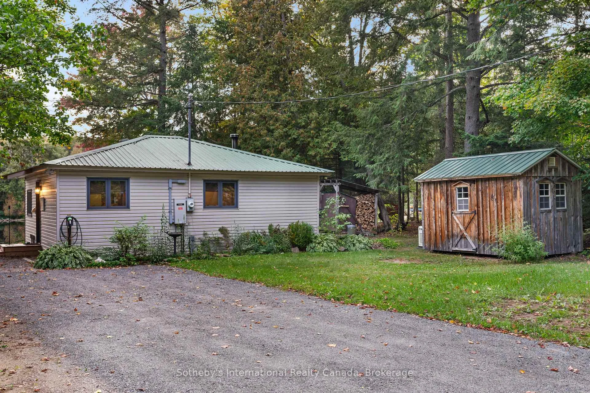 Photo 36 of 1054 Keysbury Drive, Algonquin Highlands, McClintock — HOMEH