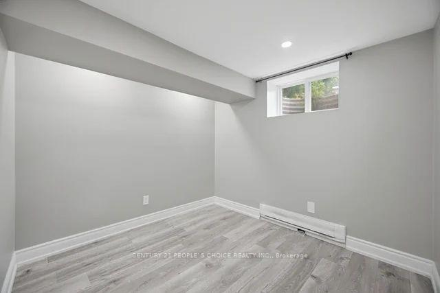 Photo 5 of Unit -Lower, 249 Burnhamthorpe Road, Etobicoke, Islington-City Centre West — HOMEH