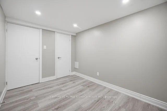 Photo 7 of Unit -Lower, 249 Burnhamthorpe Road, Etobicoke, Islington-City Centre West — HOMEH