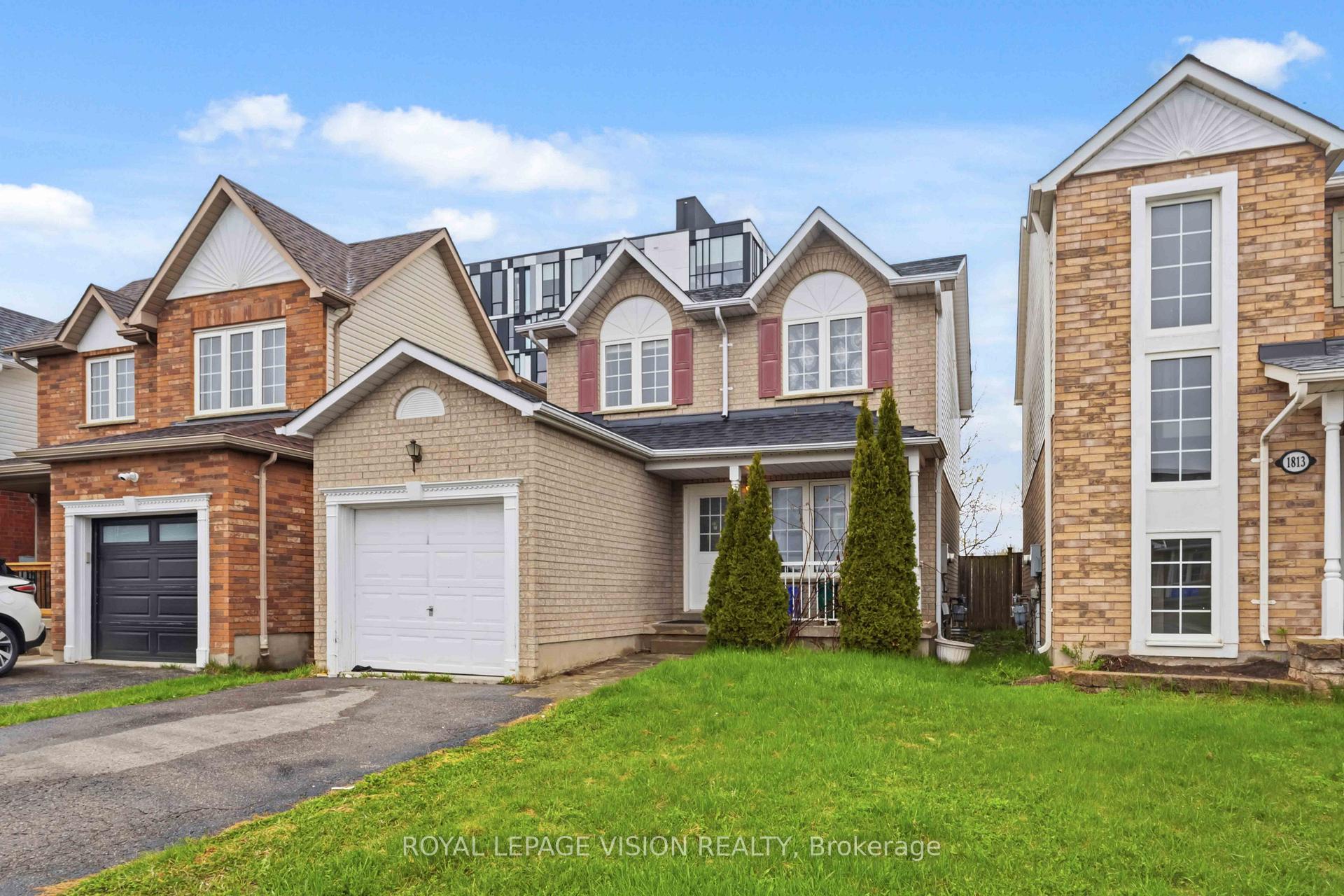 Photo 2 of 1815 Dalhousie Crescent, Oshawa, Samac — HOMEH