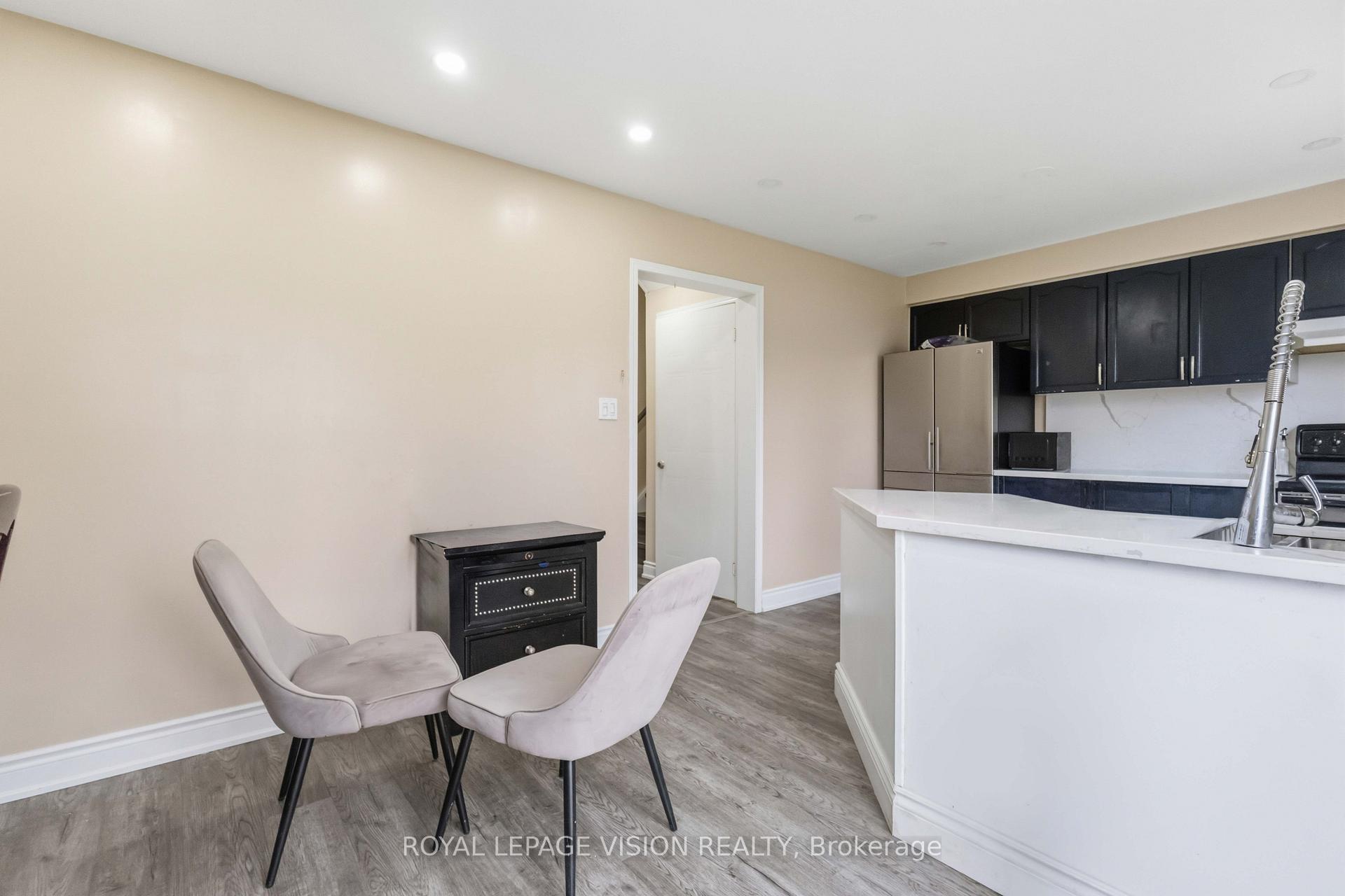 Photo 15 of 1815 Dalhousie Crescent, Oshawa, Samac — HOMEH