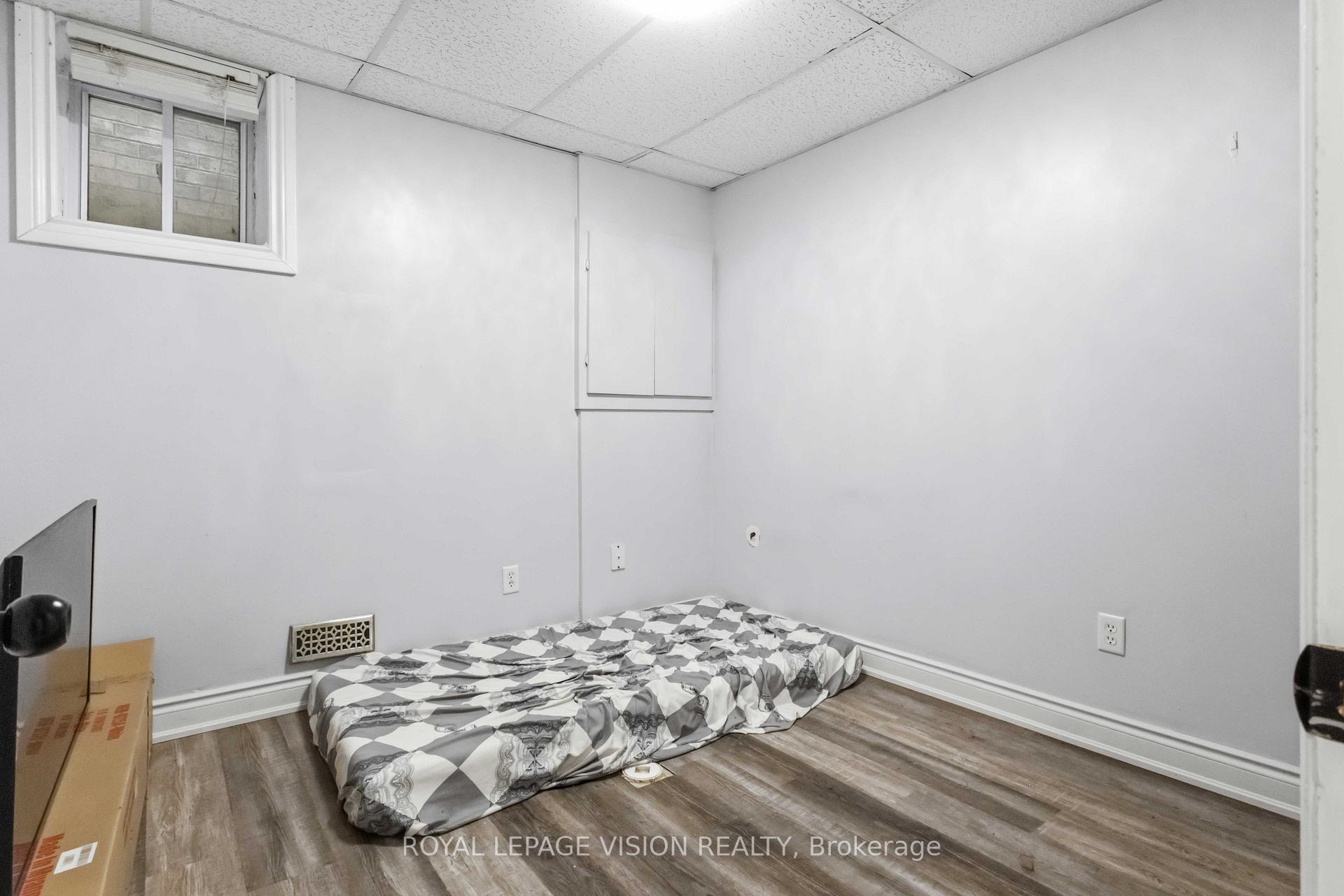 Photo 16 of 1815 Dalhousie Crescent, Oshawa, Samac — HOMEH