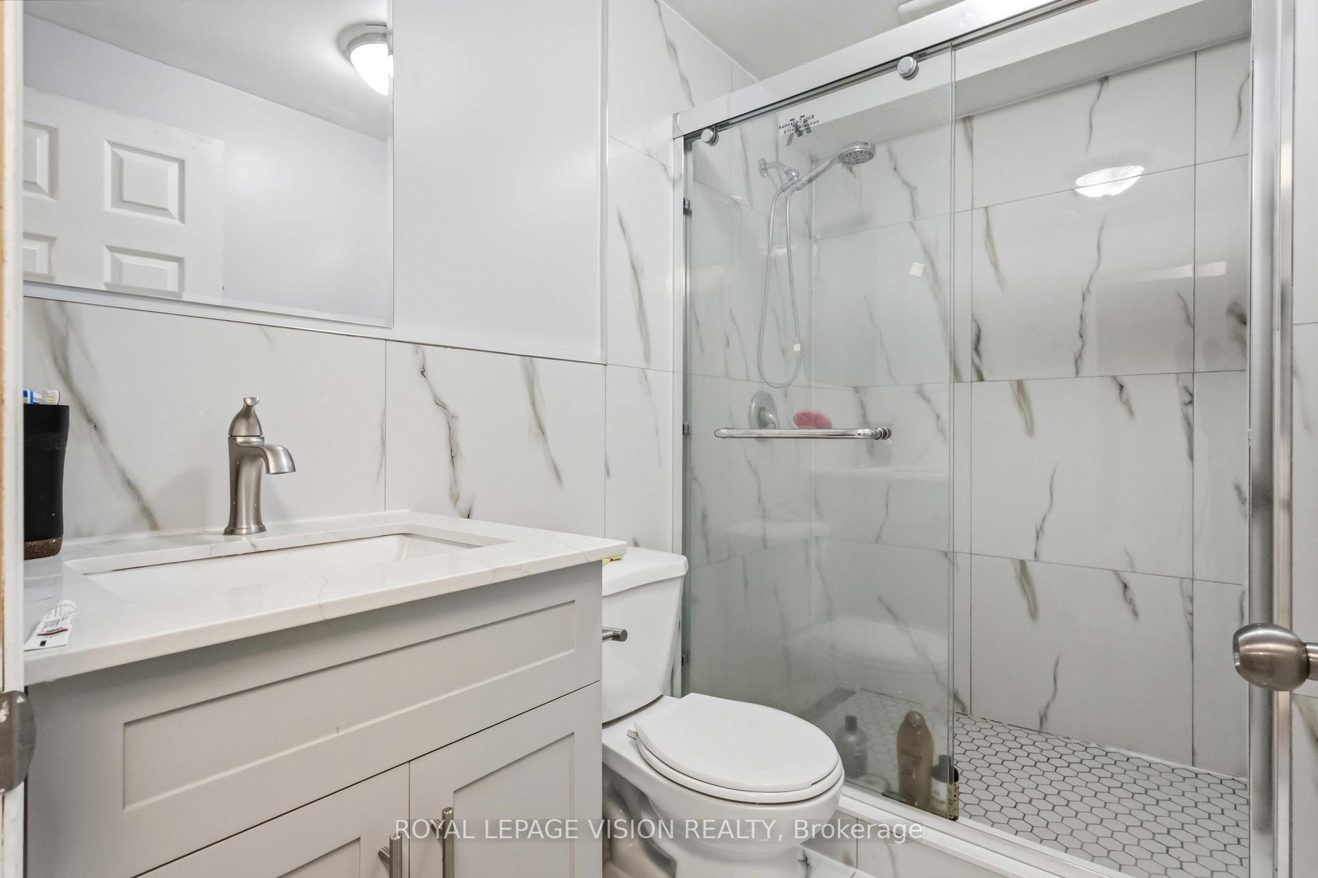 Photo 17 of 1815 Dalhousie Crescent, Oshawa, Samac — HOMEH