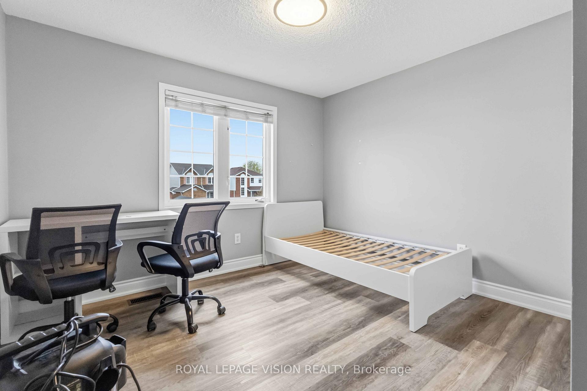 Photo 20 of 1815 Dalhousie Crescent, Oshawa, Samac — HOMEH