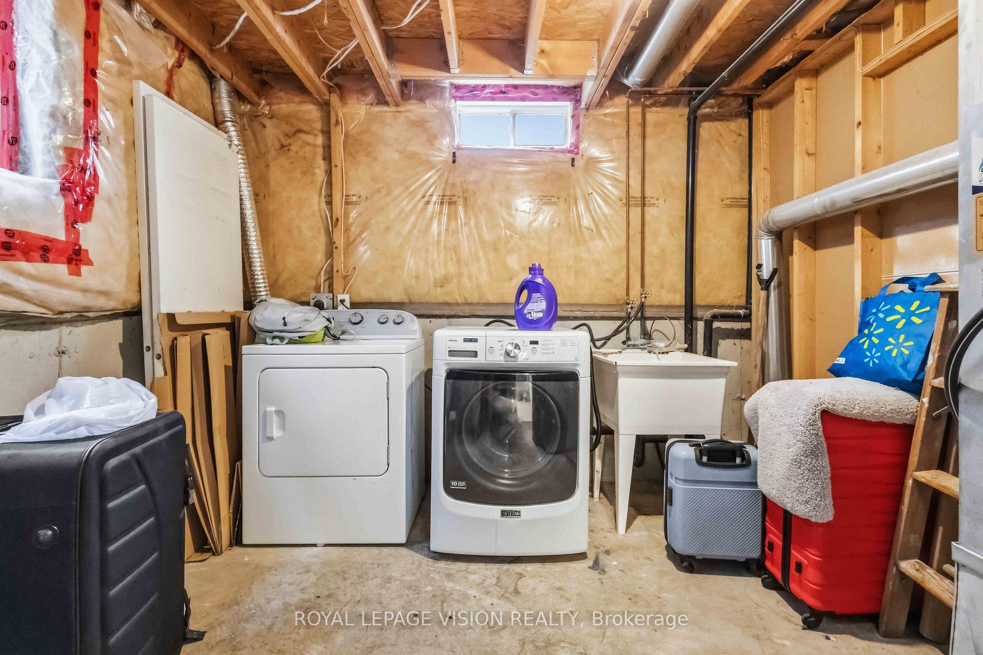 Photo 25 of 1815 Dalhousie Crescent, Oshawa, Samac — HOMEH