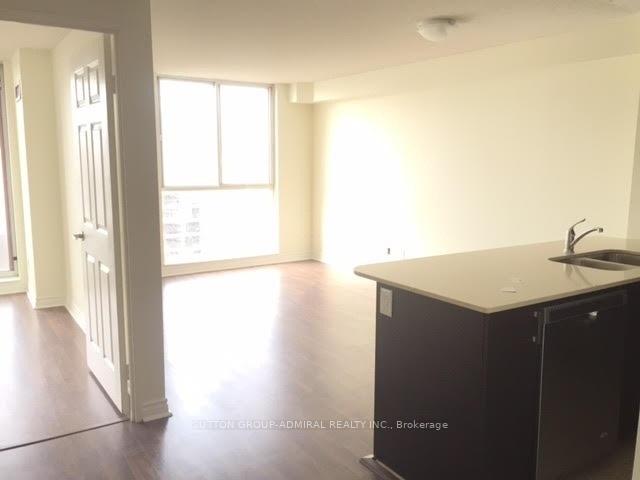 Photo 3 of Unit 402, 736 Bay Street, Toronto, Bay Street Corridor — HOMEH