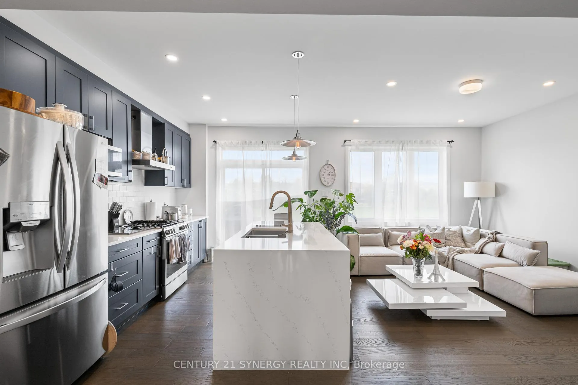 Photo 8 of 2064 Winsome Terrace, Ottawa, Fallingbrook/Gardenway South — HOMEH