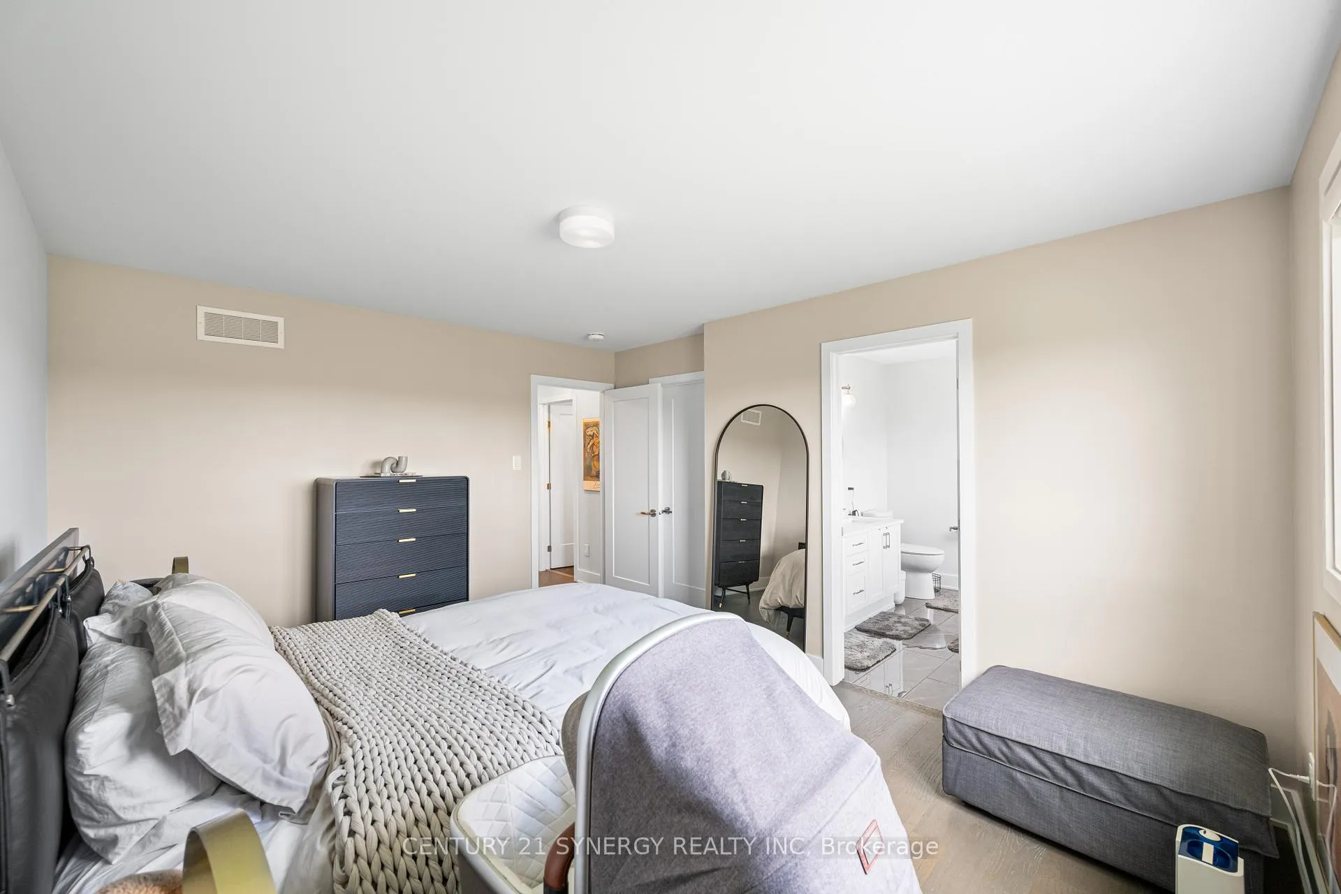 Photo 14 of 2064 Winsome Terrace, Ottawa, Fallingbrook/Gardenway South — HOMEH