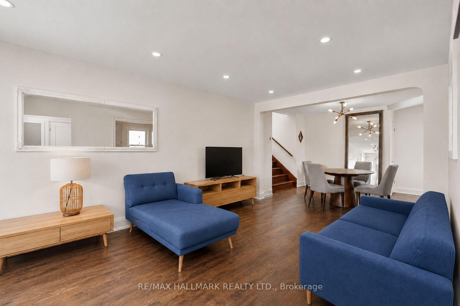 Photo 4 of 8 Davies Crescent, Toronto, East York — HOMEH