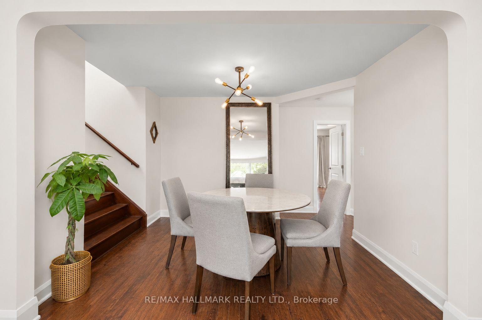 Photo 6 of 8 Davies Crescent, Toronto, East York — HOMEH
